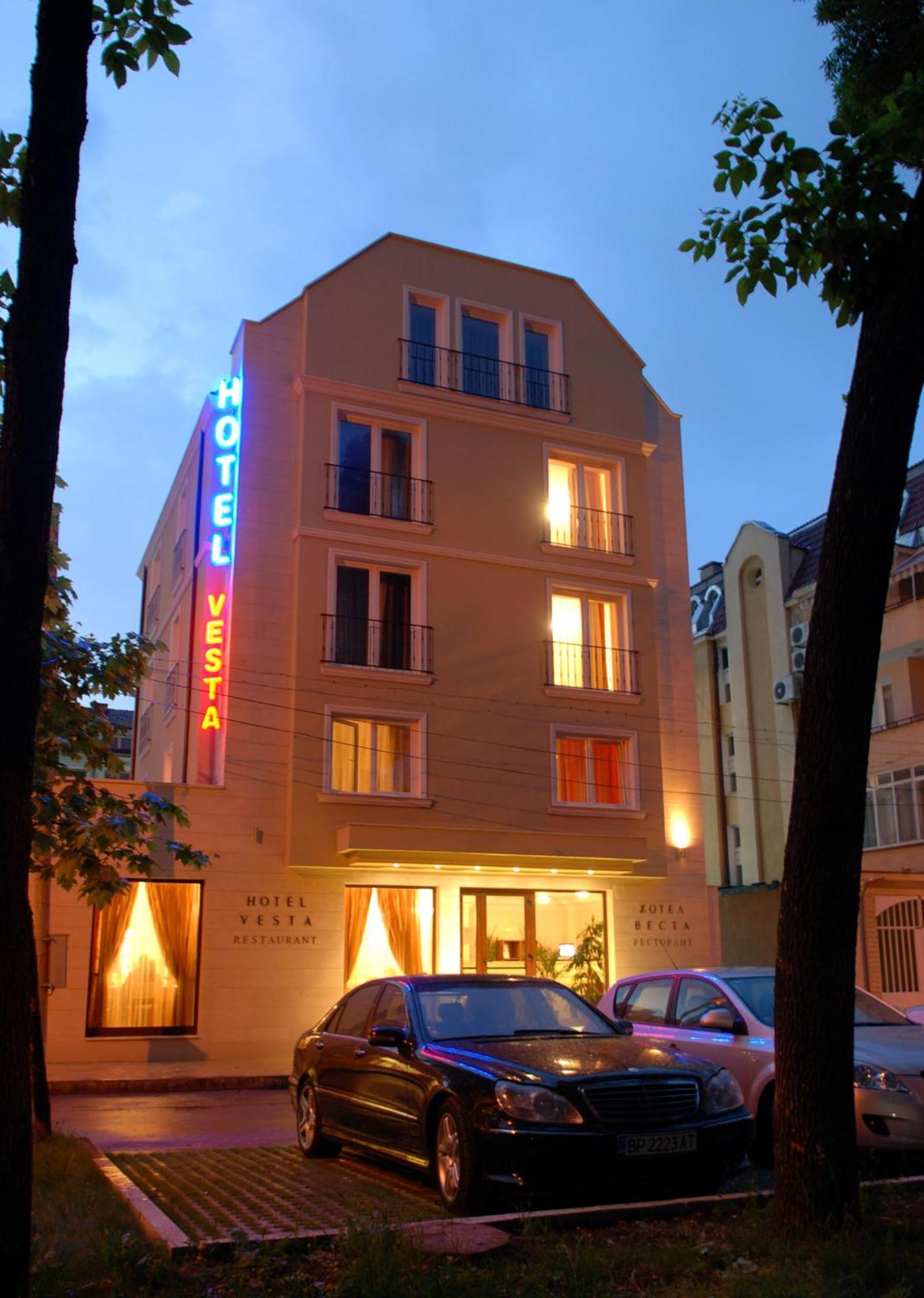Vesta Hotel Montana Extérieur photo