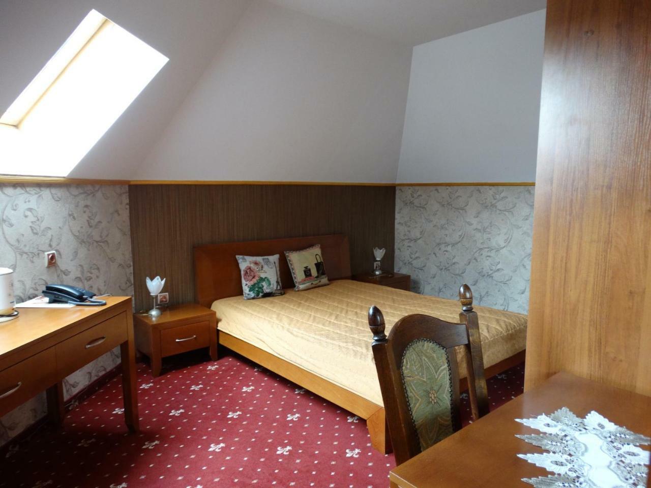 Vesta Hotel Montana Extérieur photo