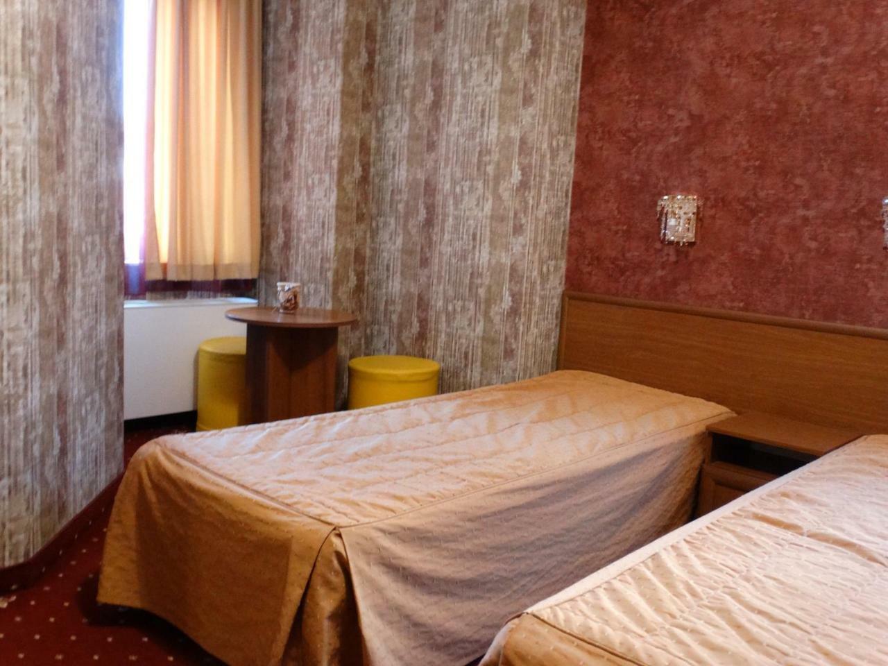 Vesta Hotel Montana Extérieur photo